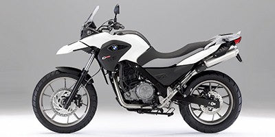 Platine droite de repose pied BMW F650GS - 932294182 - GPA MOTO