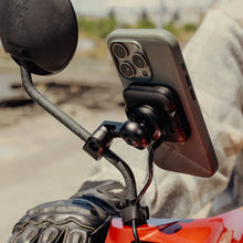 Load image into Gallery viewer, Peak Design - Wireless Charging Motorcycle Mirror Mount - MMMAKBK1