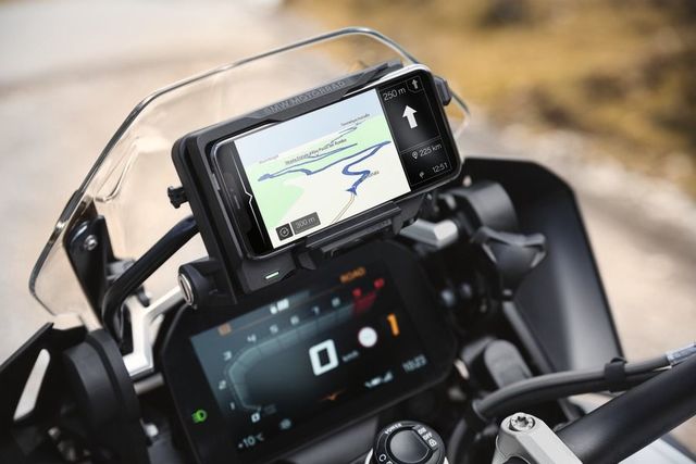 For BMW S1000XR F750/850GS R1200GS R1250GS ADV Phone Navigation Support  Wireless